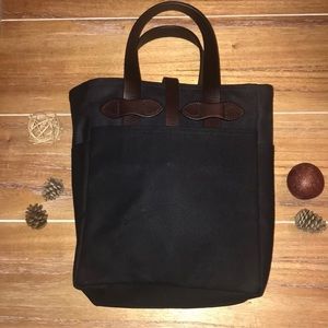 filson wine tote